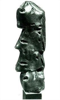 Item #15-7033 Photograph of Upright Motive: Saw Edge (Bronze, 1961). Henry Moore.