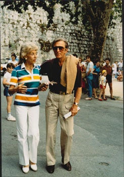 Item #16-4947 Original large format close-up color photograph of Kirk Douglas and his wife Anne...
