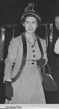 Item #18-0032 Princess Margaret Visits a Hospital. (Original Photograph). PA Reuter Photo LTD.
