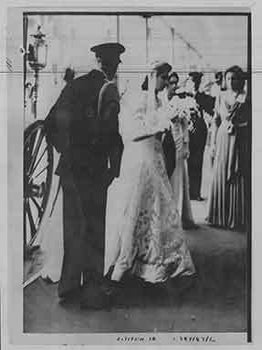 HRH Princess Elizabeth for her wedding to the Duke of Edinburgh. (Original Photograph. Allied Newspapers LTD.