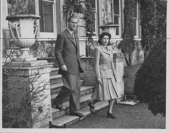 Photographic News Agencies - The Royal Honeymoon. Princess Elizabeth and Prince Philip at the Broadlands. (Original Photograph)