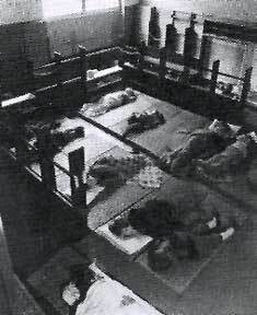 Item #50-3 Montessori: Lehrsmateriallen, Möbel und Architektur, 1913-1935. Thomas Müller,...