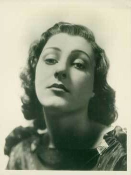 Item #51-1337 Signed photograph Evie (Vina Evelyn) Hayes. Evie Hayes, Vina Evelyn