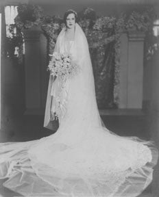 Item #59-1092 1920s Bride. Anonymous