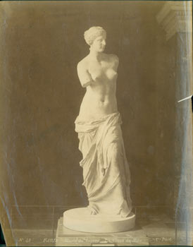 Item #63-2509 La Venus De Milo. E. Hautecoeur, Alexandros of Antioch, Musee Du Louvre, phot., Paris