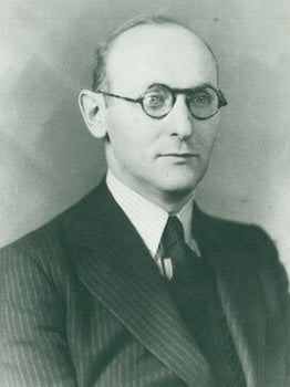 Item #63-2654 Isaac Bashevis Singer. 20th Century American Photographer