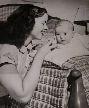 Modern Screen Photographer - Shirley Temple & Baby Linda Susan