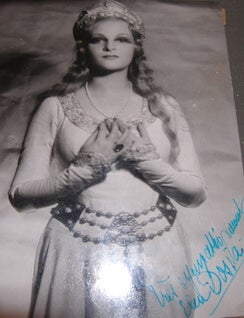 Item #68-4487 Autographed B&W Photo of Elen Dosia. Seeberger ., phot.