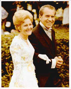Item #70-0621 Original official White House photograph of President Richard Nixon and First Lady...