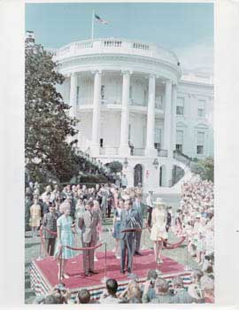 Item #70-0735 Original official White House photograph of President Richard Nixon, First Lady Pat...