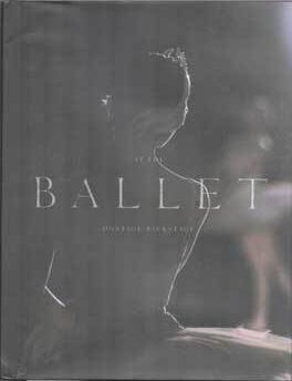 Item #75-8793 At the Ballet: Onstage, Backstage. Sandra Lee.